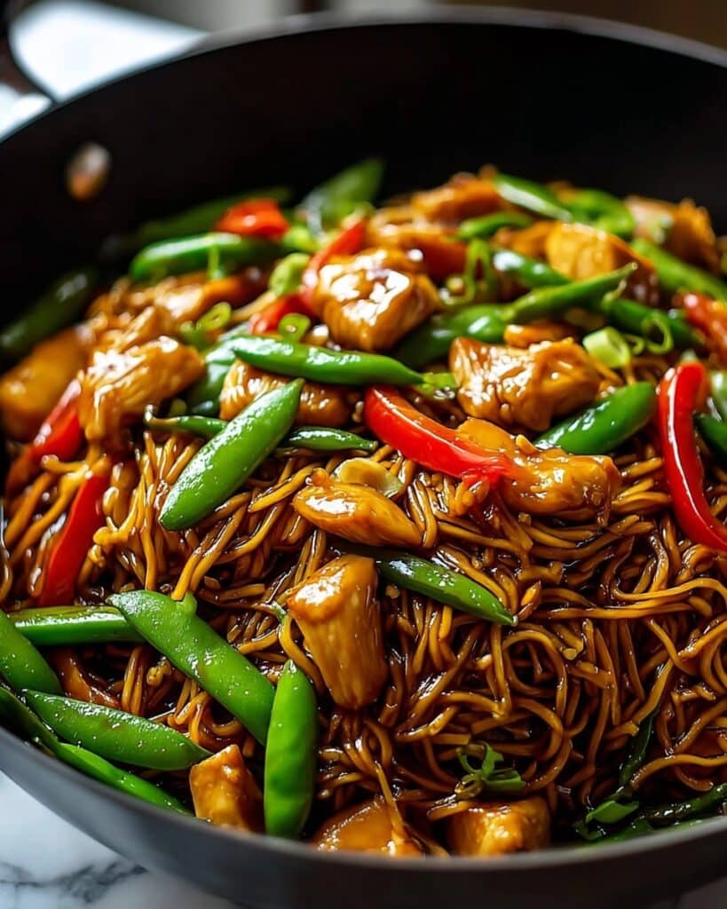 Chicken Lo Mein: A Delicious and Easy Recipe