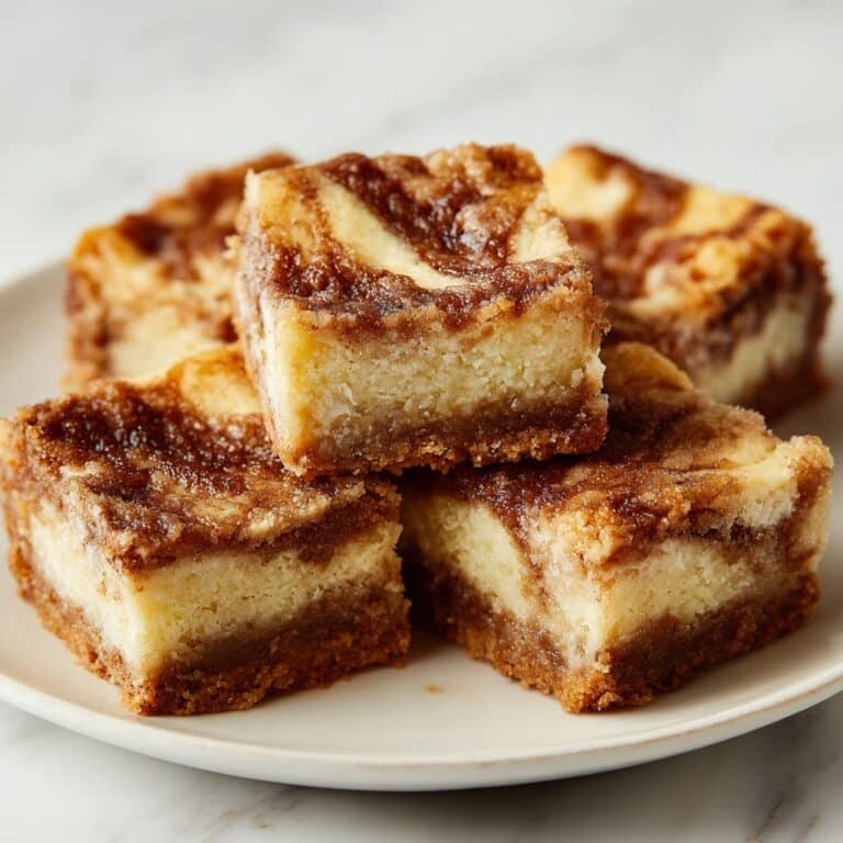 Viral Cinnamon Roll Shortbread Bars You Need Recipe